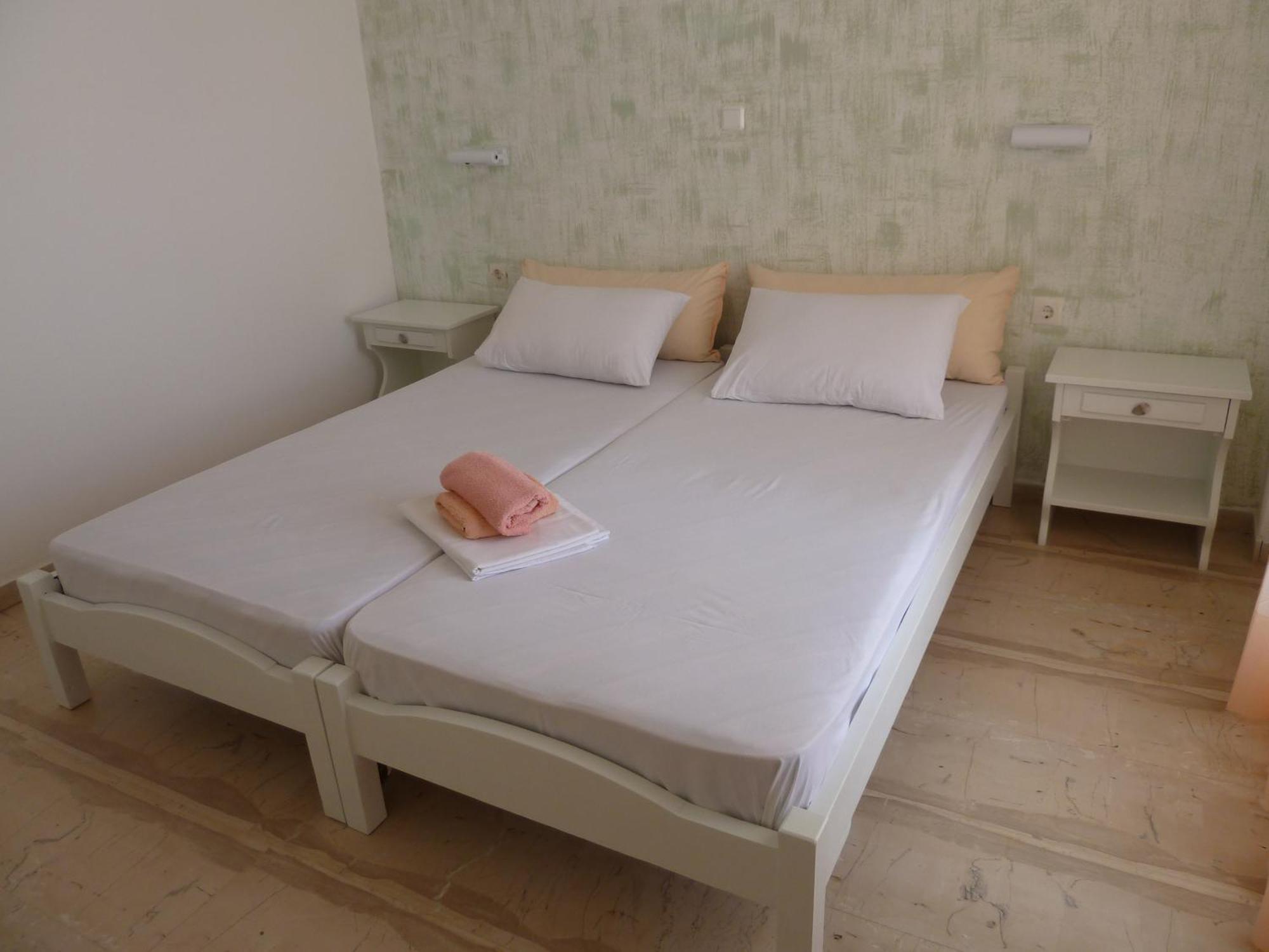 Four Seasons Rooms & Apartments Ίος Εξωτερικό φωτογραφία